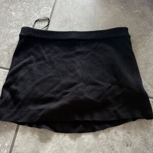 Classic Black Women's Skirt American threads